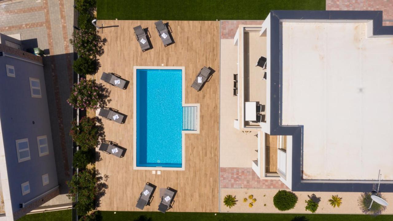 Villa Royal I With Private Pool *