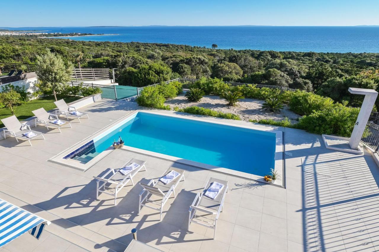 Villa Royal I With Private Pool *