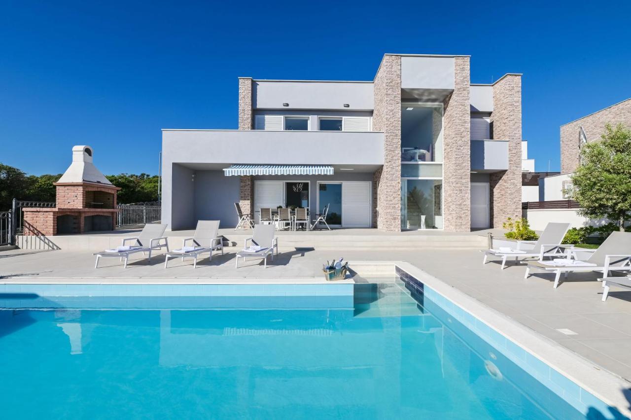 Villa Royal I With Private Pool Novalja