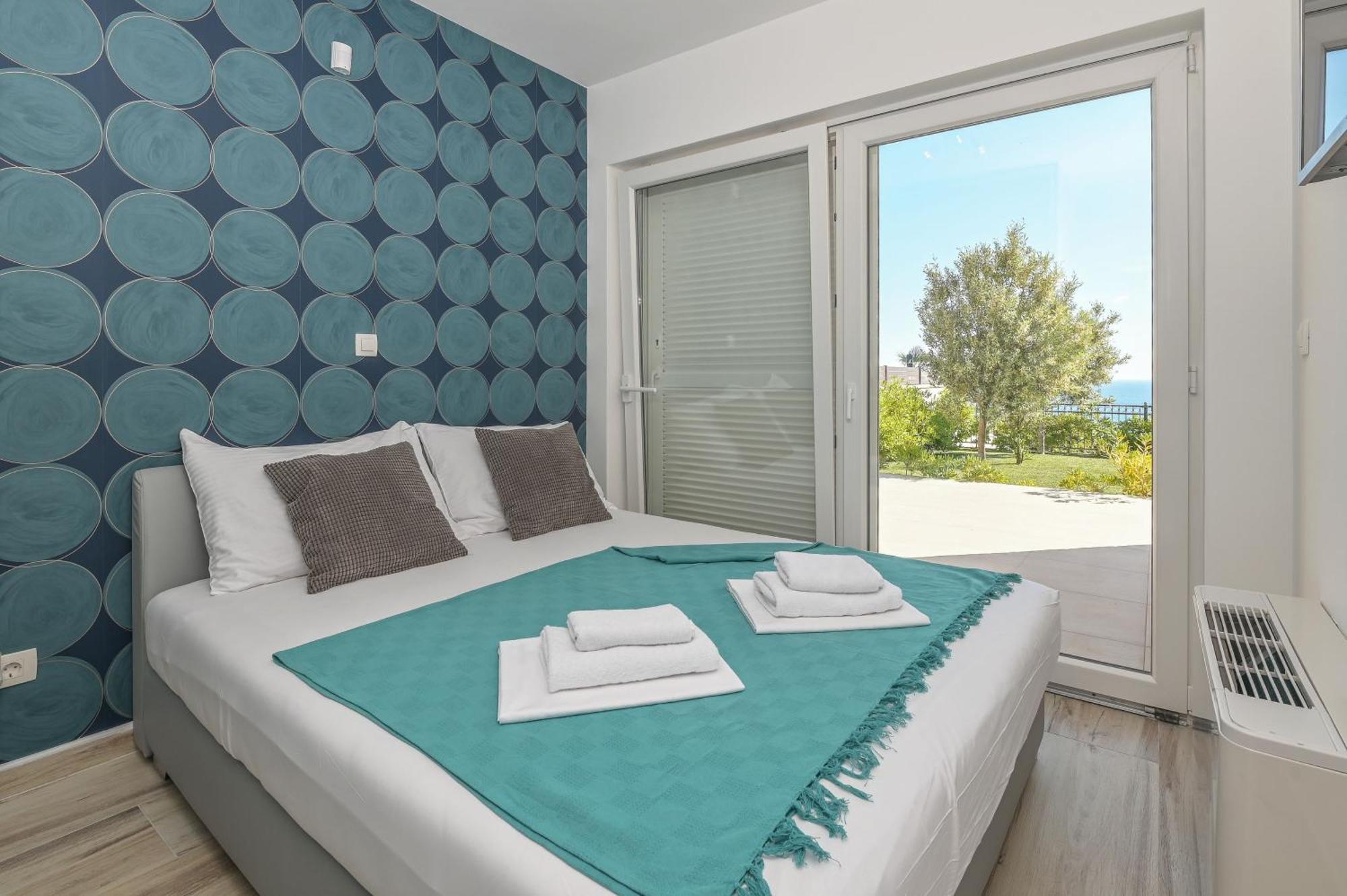 Royal I With Private Pool Novalja